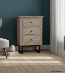 SOLID HAND CARVED WOOD 3 DRAWER NIGHTSTAND / END TABLE