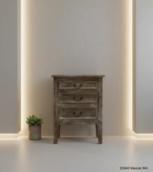 SOLID WOOD END TABLE / NIGHTSTAND 3 DRAWER