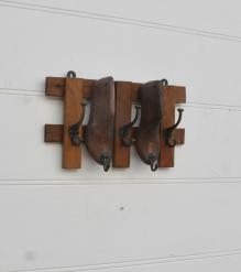WOODEN SHOE LAST HANGER