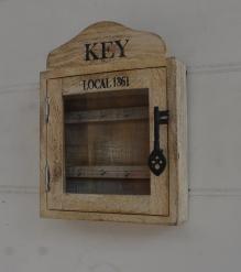 SOLID WOOD & GLASS KEY BOX
