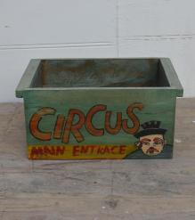 WOODEN BUCKET