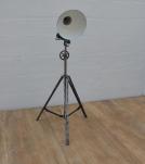 METAL TRIPOD ADJUSTABLE HEIGHT FLOOR LAMP