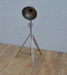 METAL TRIPOD ADJUSTABLE HEIGHT FLOOR LAMP