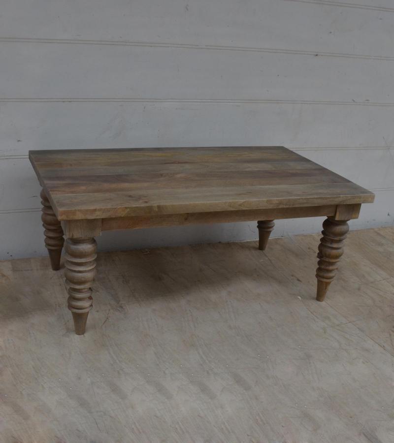 SOLID WOOD COFFEE TABLE