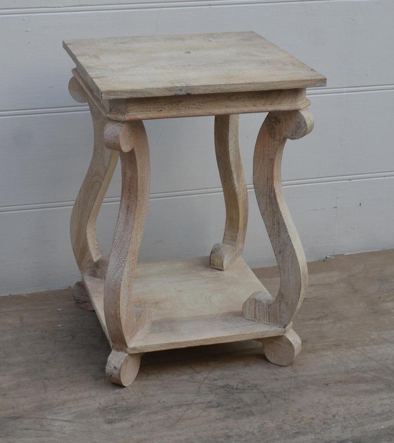 SOLID WOOD END TABLE