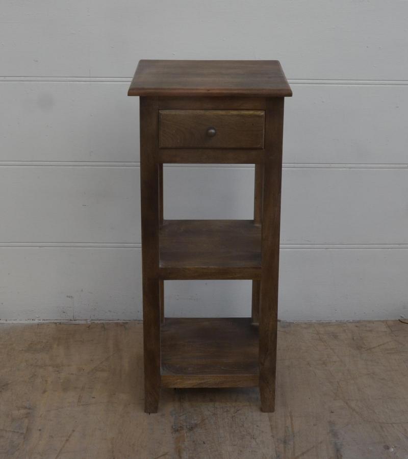 SOLID WOOD END TABLE / NIGHTSTAND