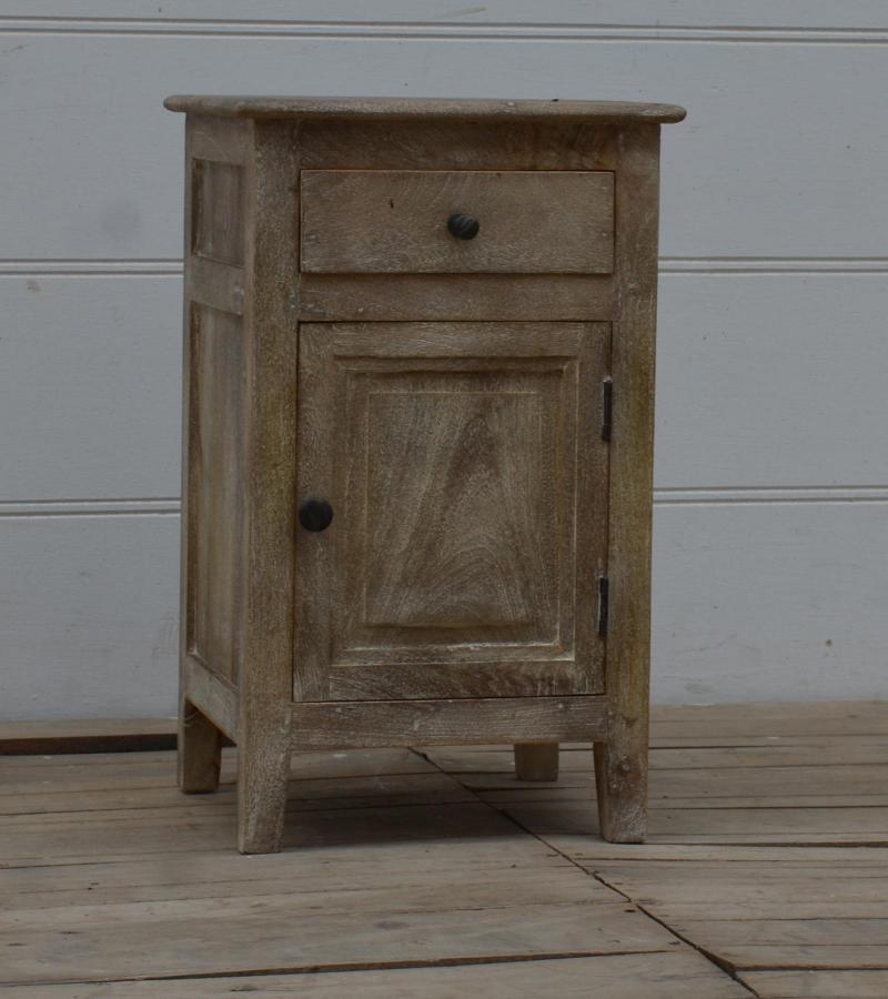 SOLID WOOD NIGHTSTAND / END TABLE