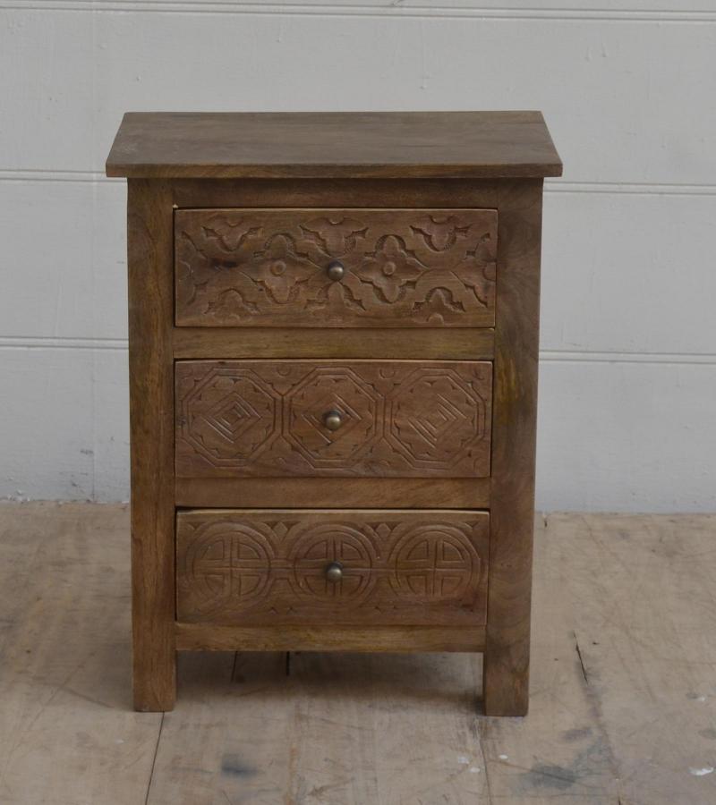 SOLID HAND CARVED WOOD NIGHTSTAND / END TABLE 3 DRAWERS