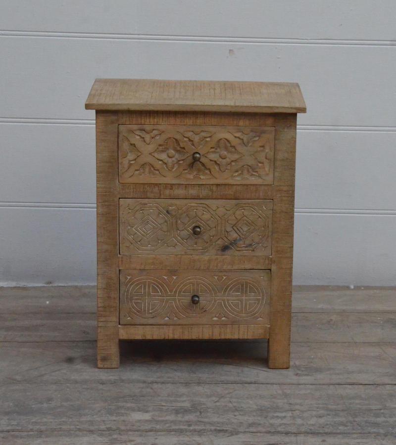 SOLID HAND CARVED WOOD NIGHTSTAND / END TABLE 3 DRAWERS