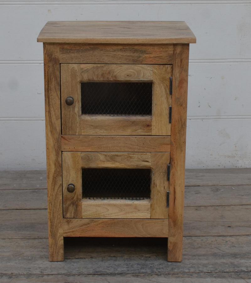 SOLID WOOD 2 DOOR END TABLE / NIGHTSTAND