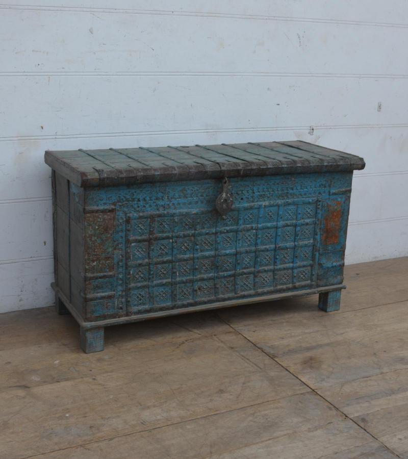 SOLID RECLAIMED WOOD & METAL TRUNK BOX