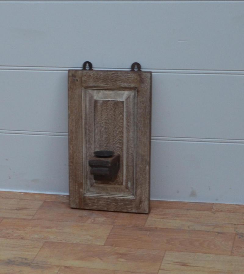 WOODEN WALL CANDLE HOLDER