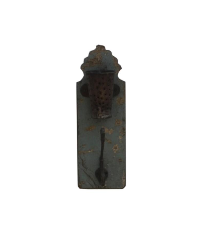 WOODEN HANGER