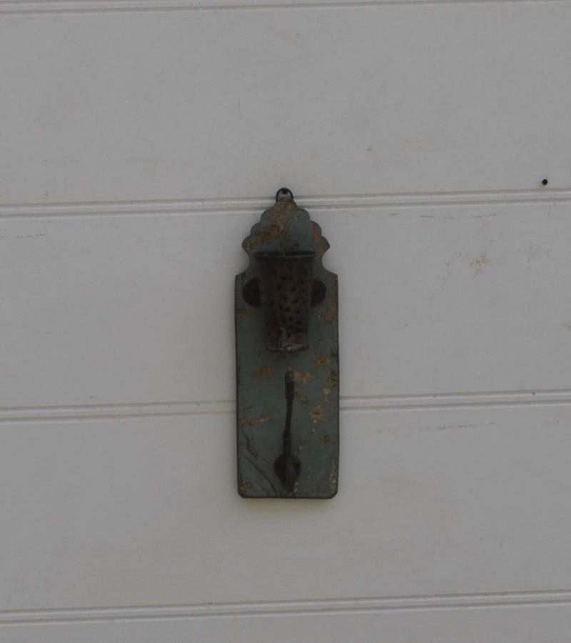 WOODEN HANGER
