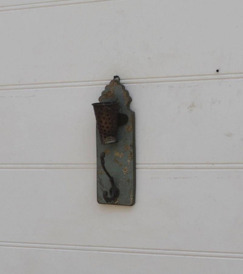 WOODEN HANGER