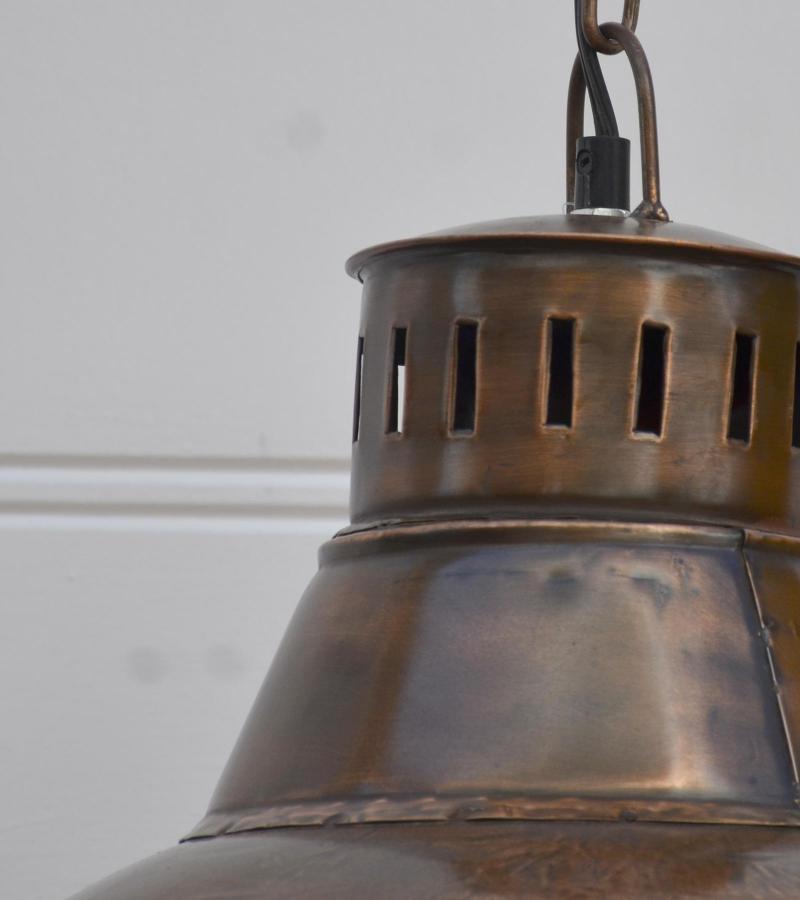 METAL PENDANT CEILING FIXTURE