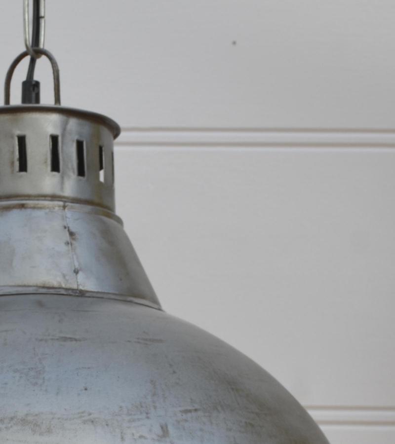 METAL PENDANT CEILING FIXTURE