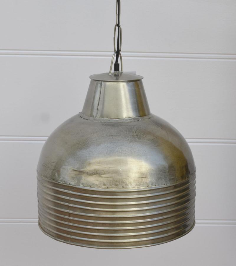 METAL HANGING PENDANT LIGHT W/ RIDGES