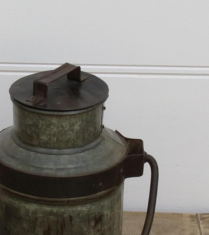 iron small milk pot 