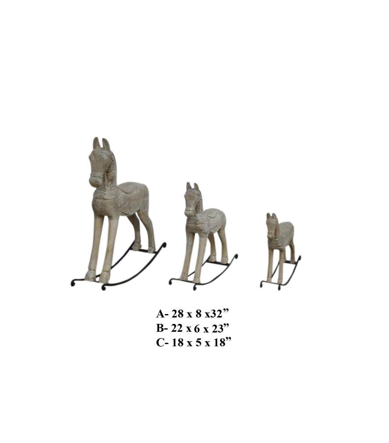 WOODEN HORSE S/3