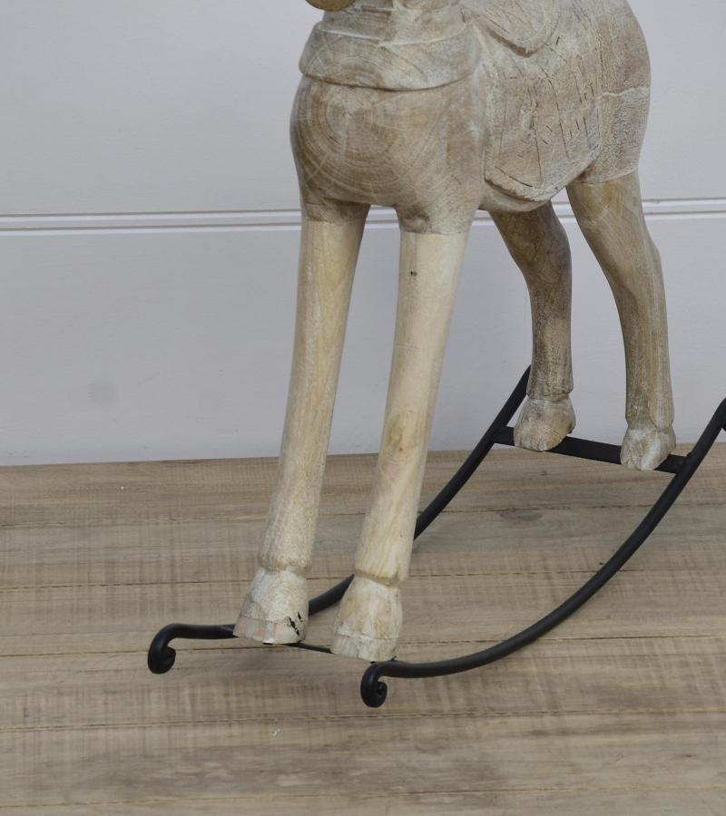 WOODEN HORSE S/3