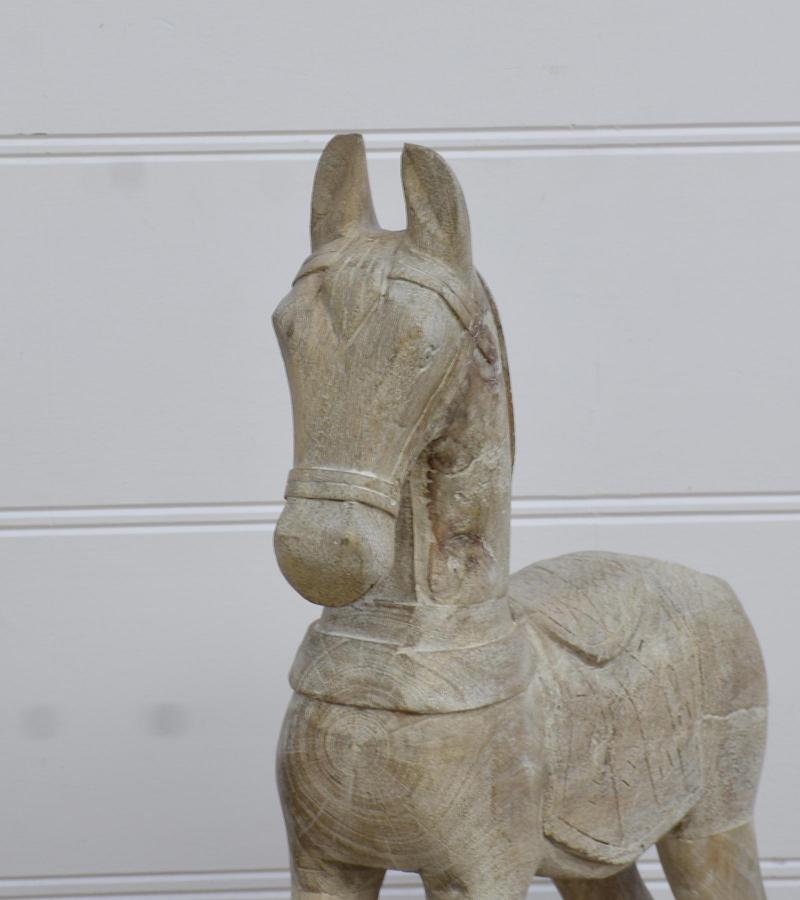 WOODEN HORSE S/3