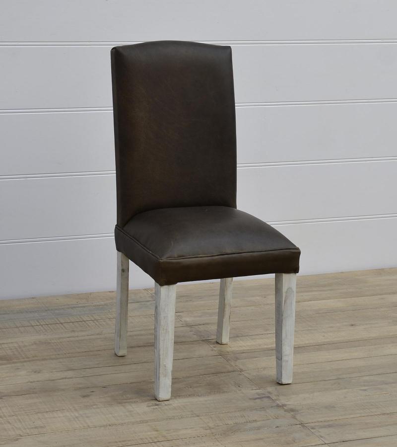 WOODEN CHAIR