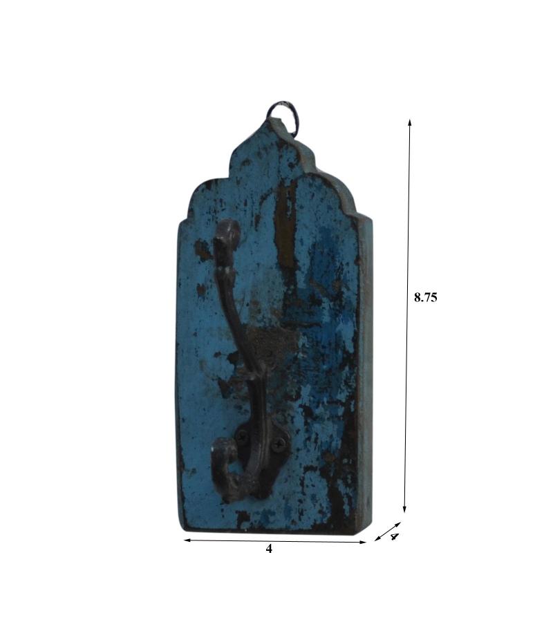 WOODEN HANGER