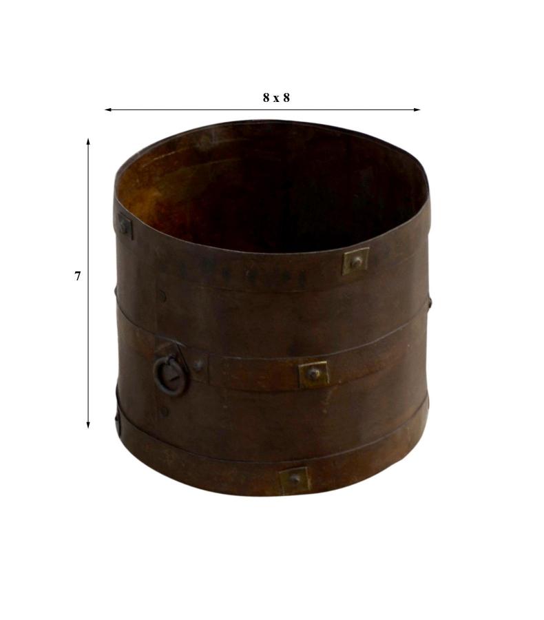 IRON POT