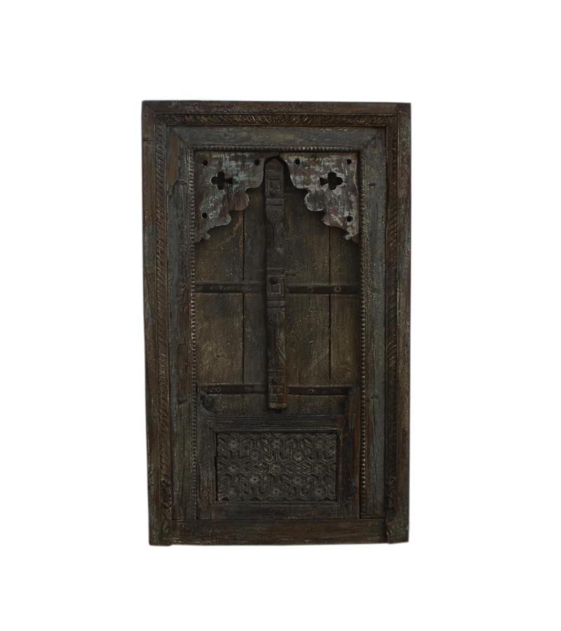 WOODEN WINDOW