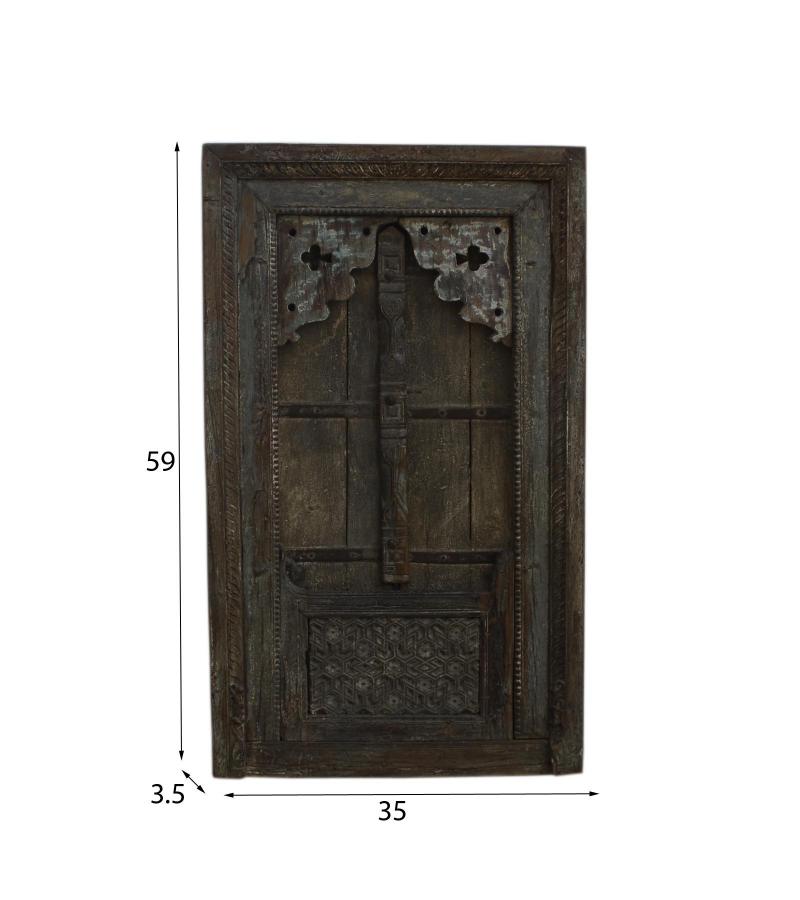 WOODEN WINDOW