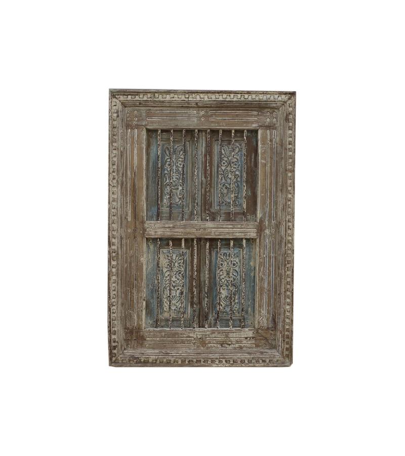 WOODEN WINDOW
