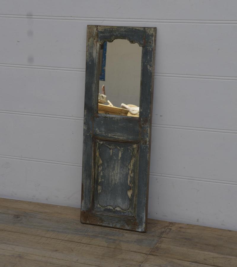 WOODEN MIRROR 