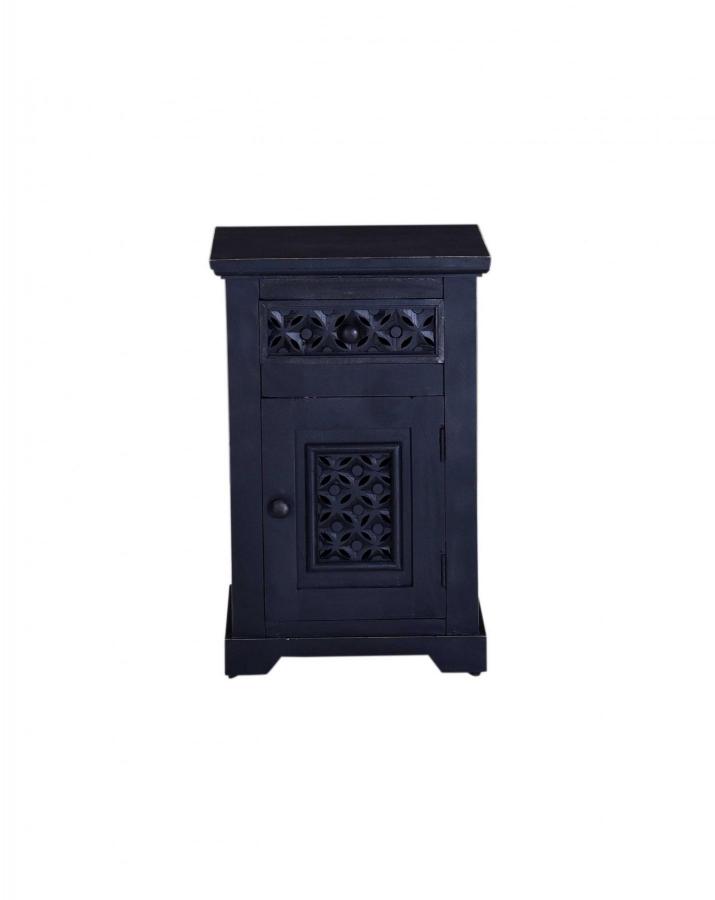 CARVED WOOD END TABLE / NIGHTSTAND