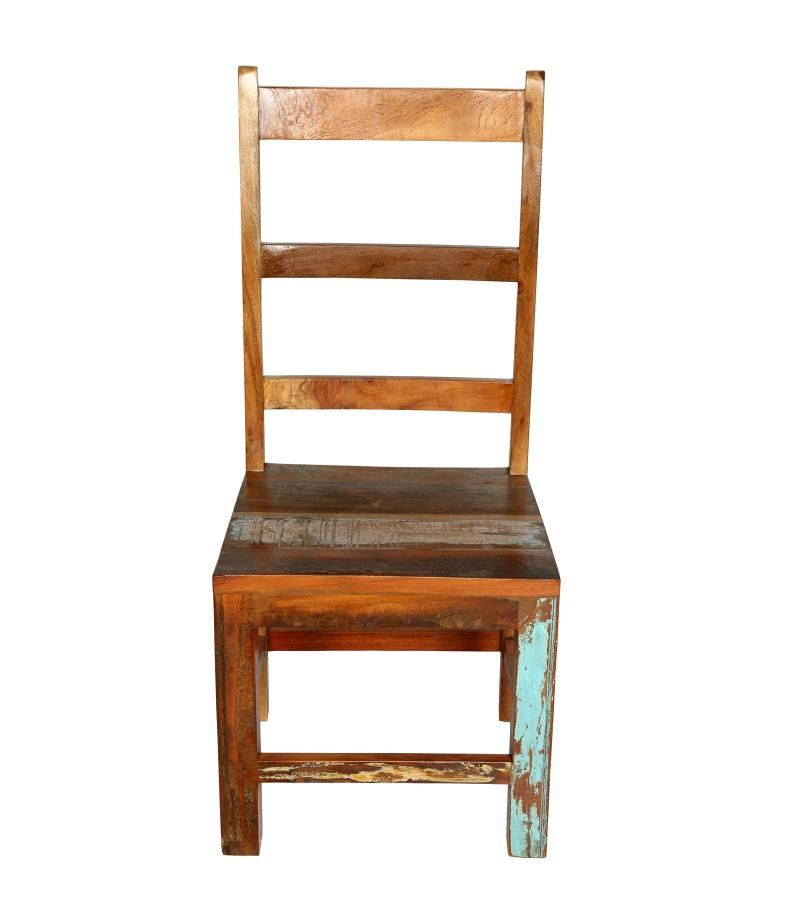 WOODEN CHAIR