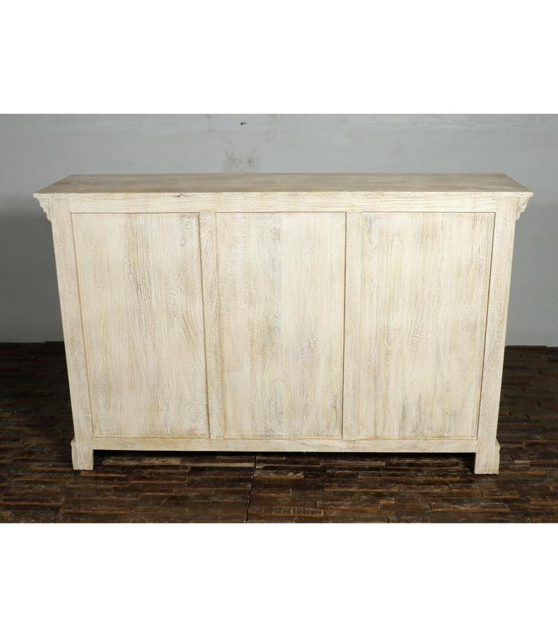 WOODEN 3 DOOR GLASS SIDEBOARD