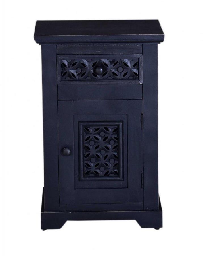 CARVED WOOD END TABLE / NIGHTSTAND