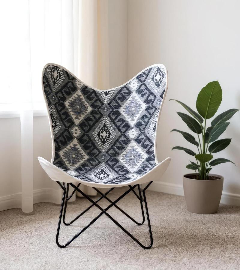CANVAS & IRON BUTTERFLY CHAIR
