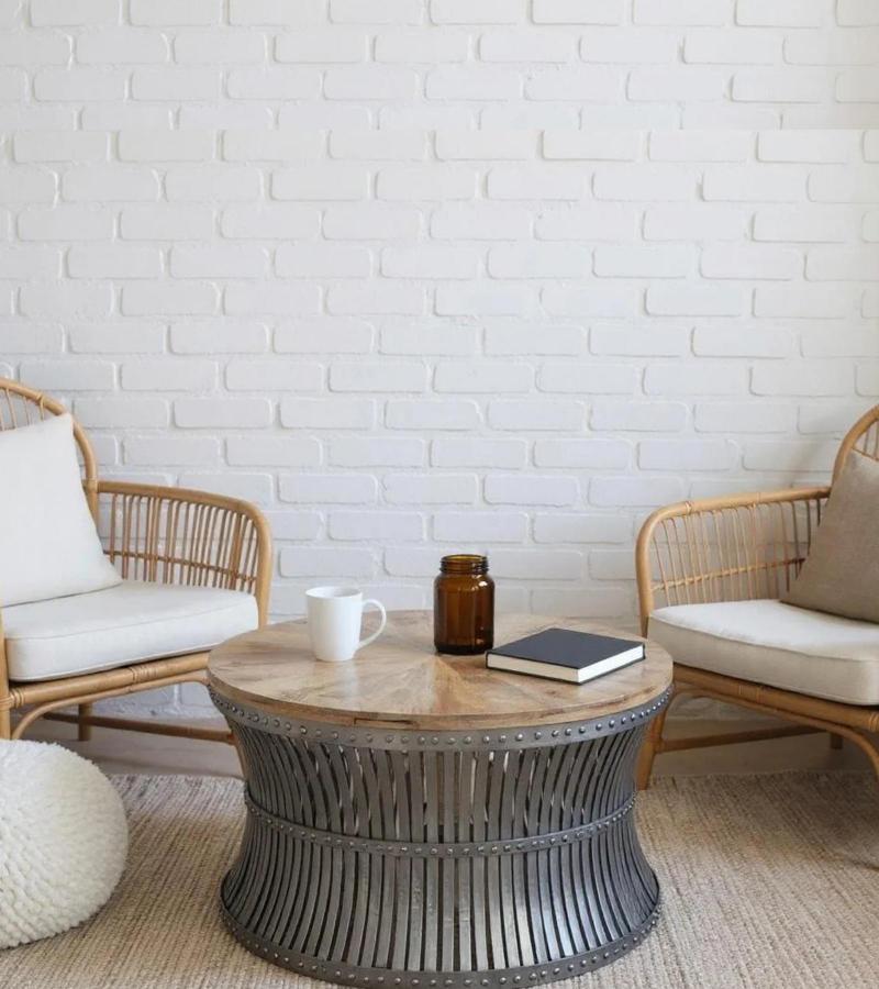 ROUND METAL & SOLID WOOD COFFEE TABLE