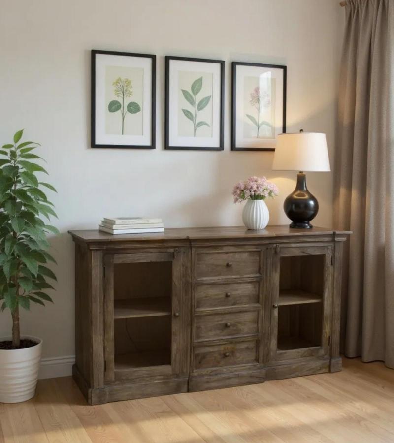 TRADITIONAL SOLID WOOD 4 DRAWER & 2 DOOR SIDEBOARD