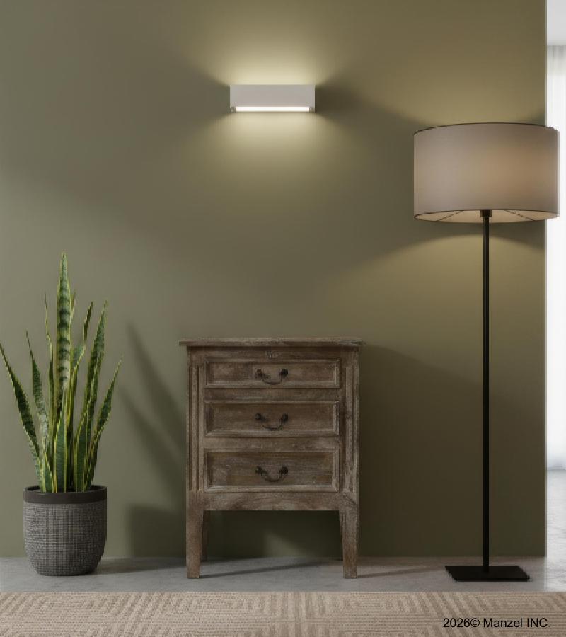 SOLID WOOD END TABLE / NIGHTSTAND 3 DRAWER