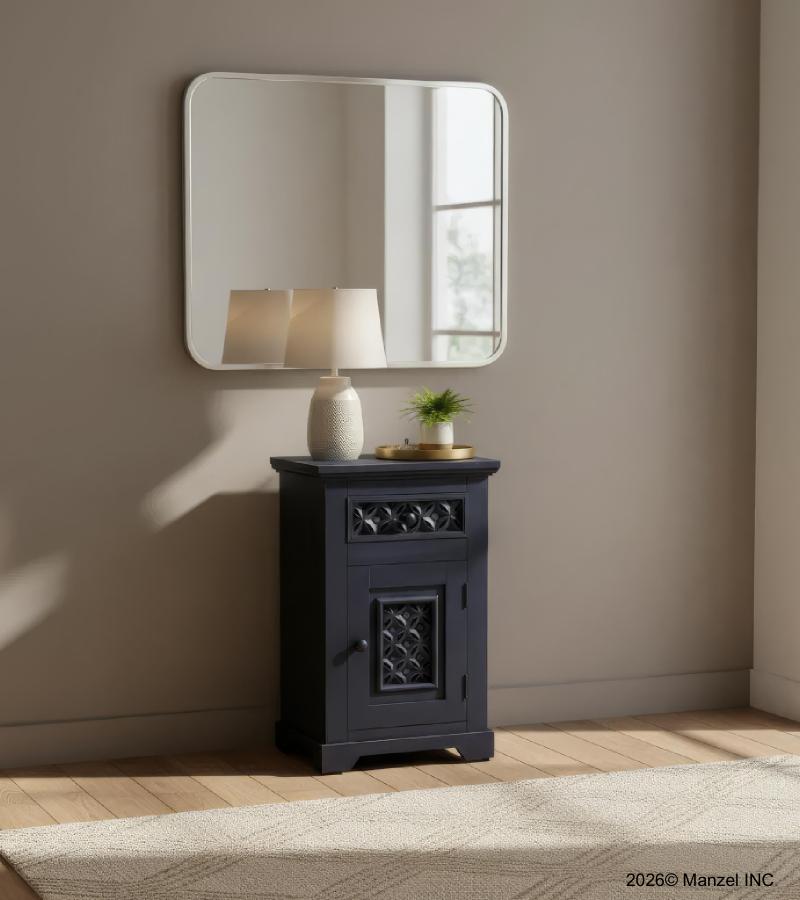 CARVED WOOD END TABLE / NIGHTSTAND