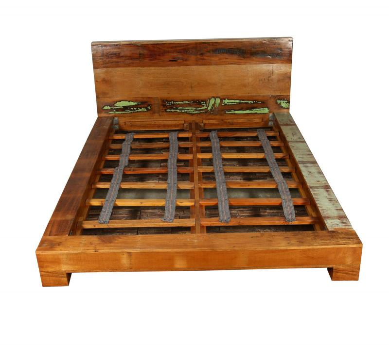 QUEEN SOLID RECLAIMED TEAK WOOD BED
