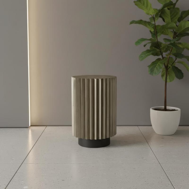 METAL CASTED WOOD END TABLE