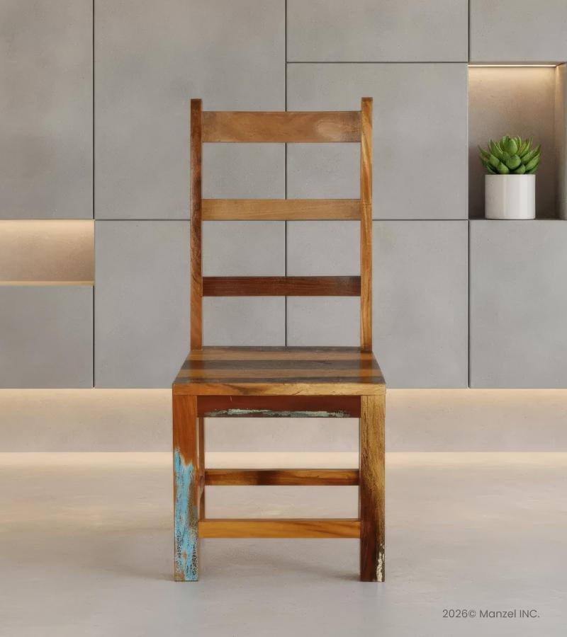 WOODEN CHAIR 