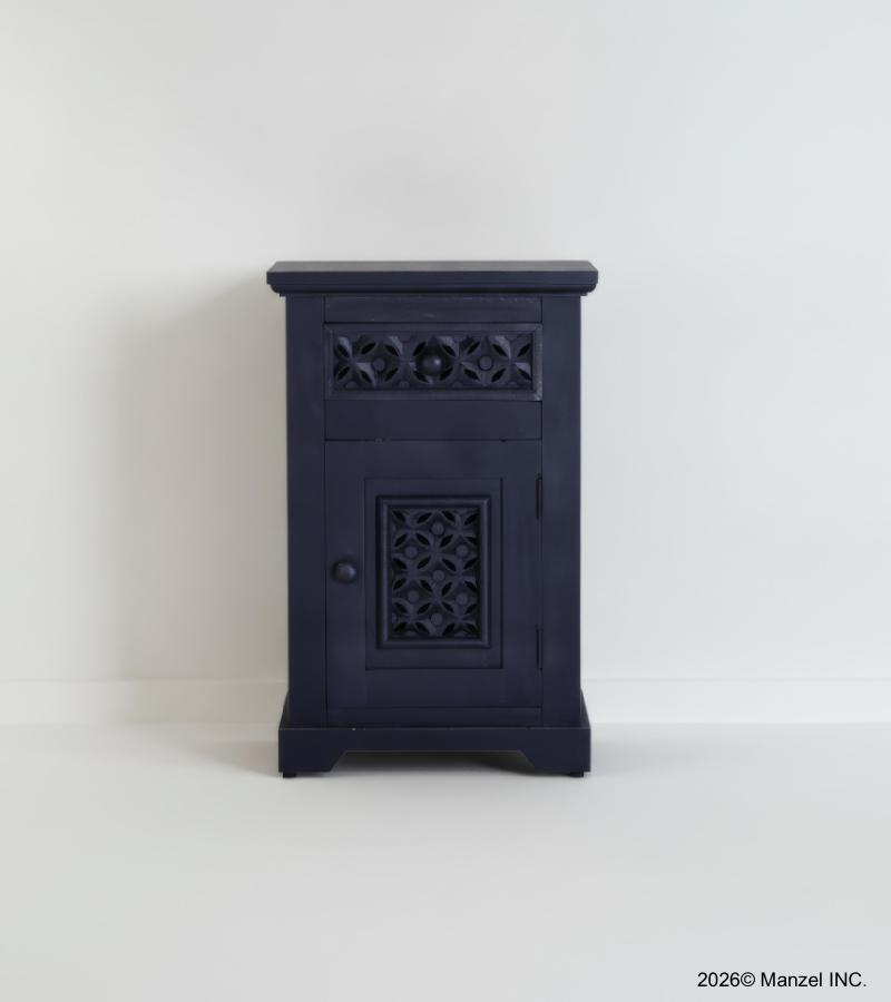 CARVED WOOD END TABLE / NIGHTSTAND