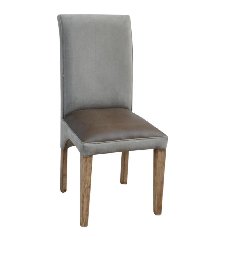 WOODEN CHAIR
