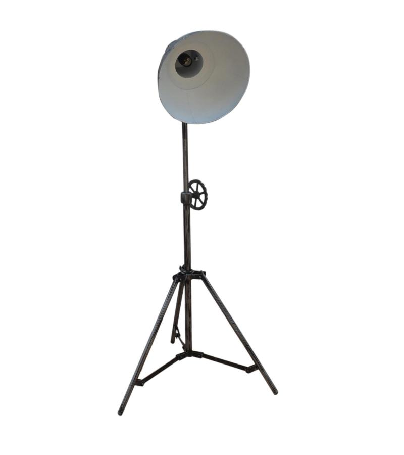 Tripod Lamp