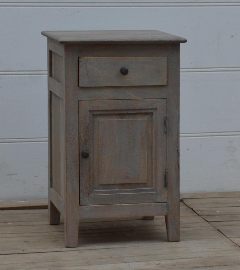 SOLID WOOD NIGHTSTAND / END TABLE