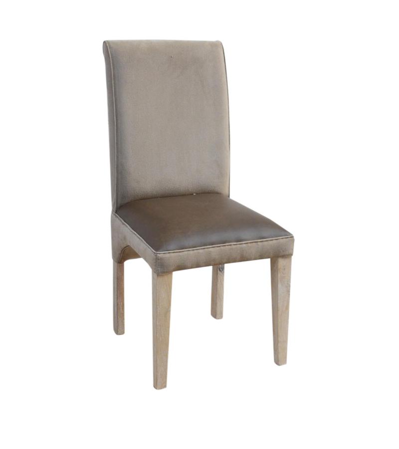 WOODEN CHAIR